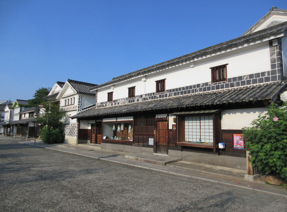 �q�~���ϒn��i���R���q�~�s�j