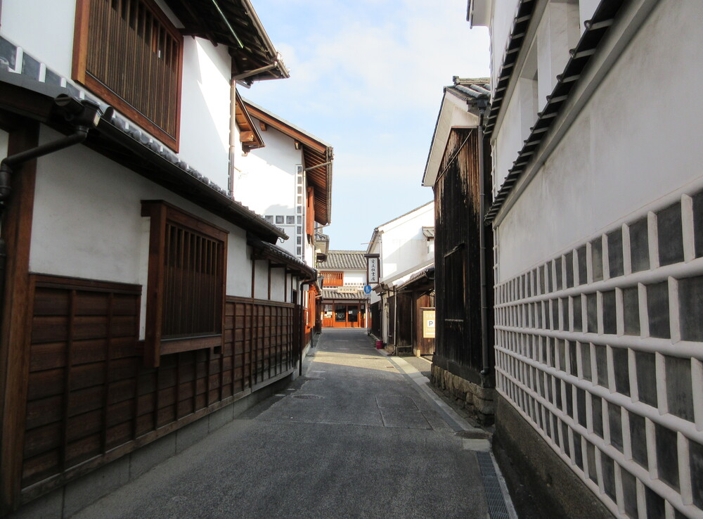 �q�~���ϒn��i���R���q�~�s�j