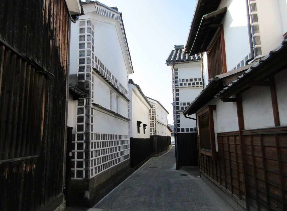 �q�~���ϒn��i���R���q�~�s�j