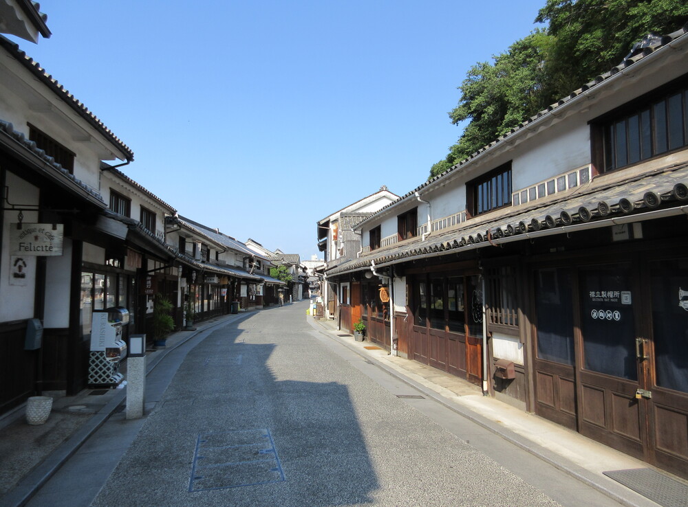 �q�~���ϒn��i���R���q�~�s�j