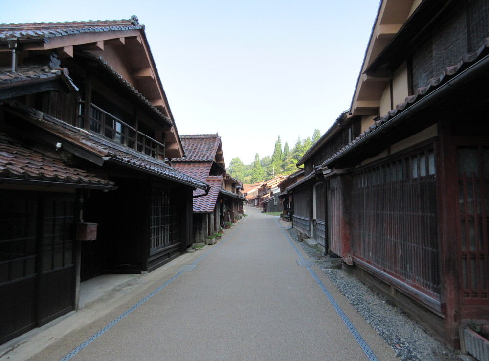 �����ӂ邳�Ƒ��i���R�������s�j