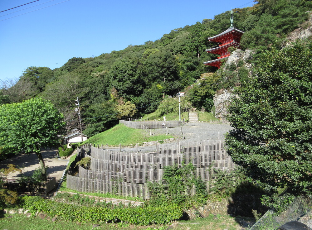 岐阜公園の三重塔