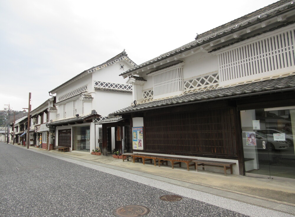上下歴史文化資料館(旧岡田邸)・天領上下白壁の町並み(広島県府中市)