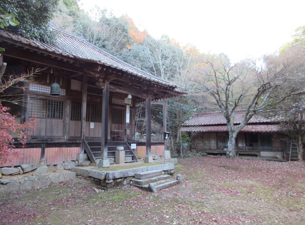 �������E���s�̒����݁i�L�������L���s�j