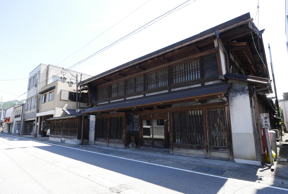 郡上市白鳥の町並み(岐阜県郡上市)