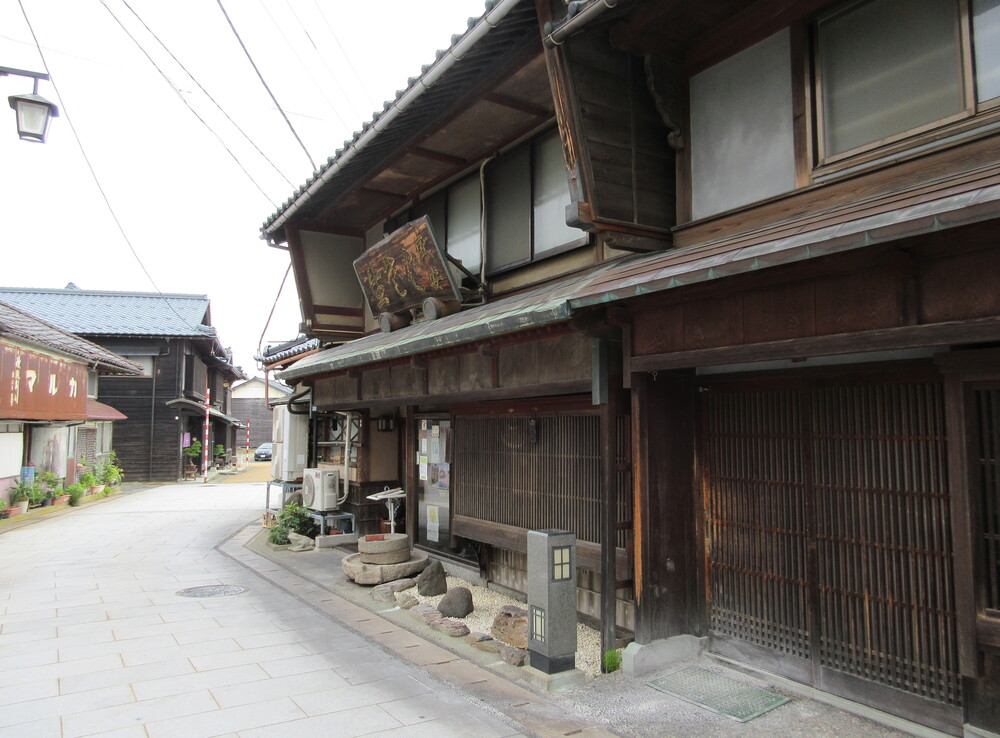 �O�����̒����݁i���䌧���s�j