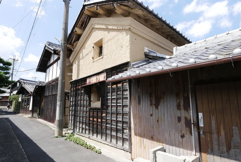 信楽の町並み(滋賀県甲賀市)
