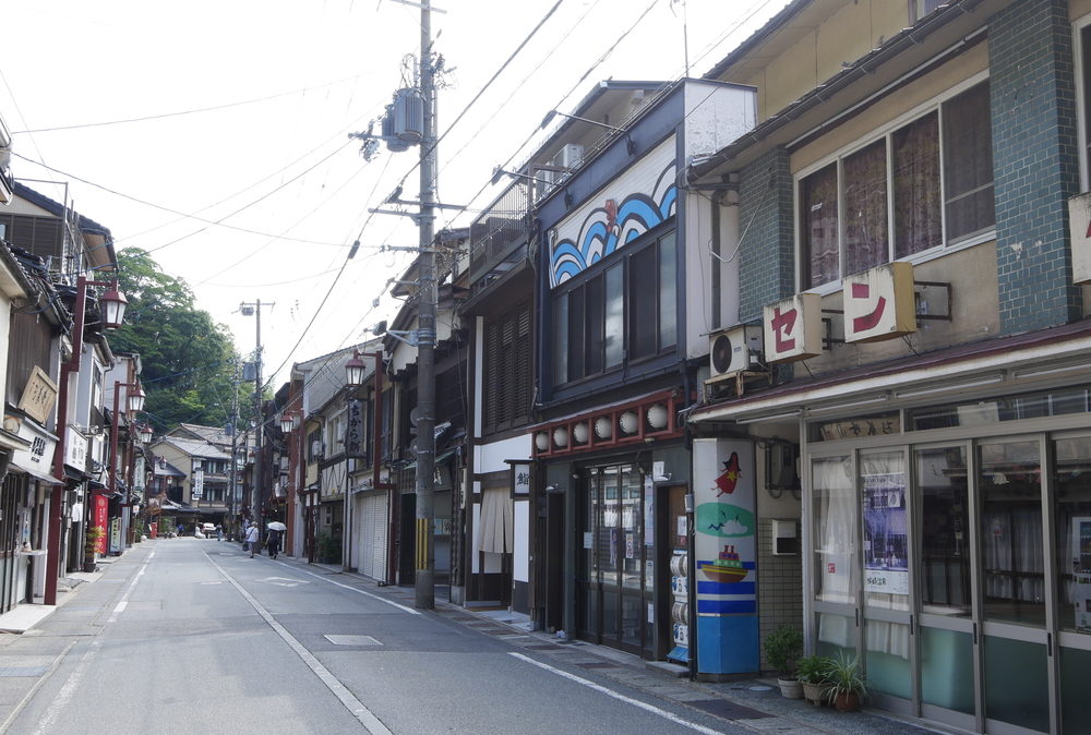 湯の里通り|城崎温泉の町並み(兵庫県豊岡市)