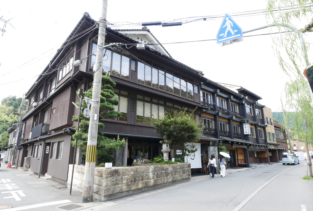 湯の里通り|城崎温泉の町並み(兵庫県豊岡市)