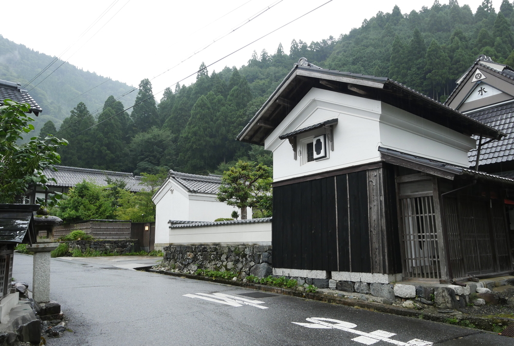 葛川坊村町の町並み(滋賀県大津市)