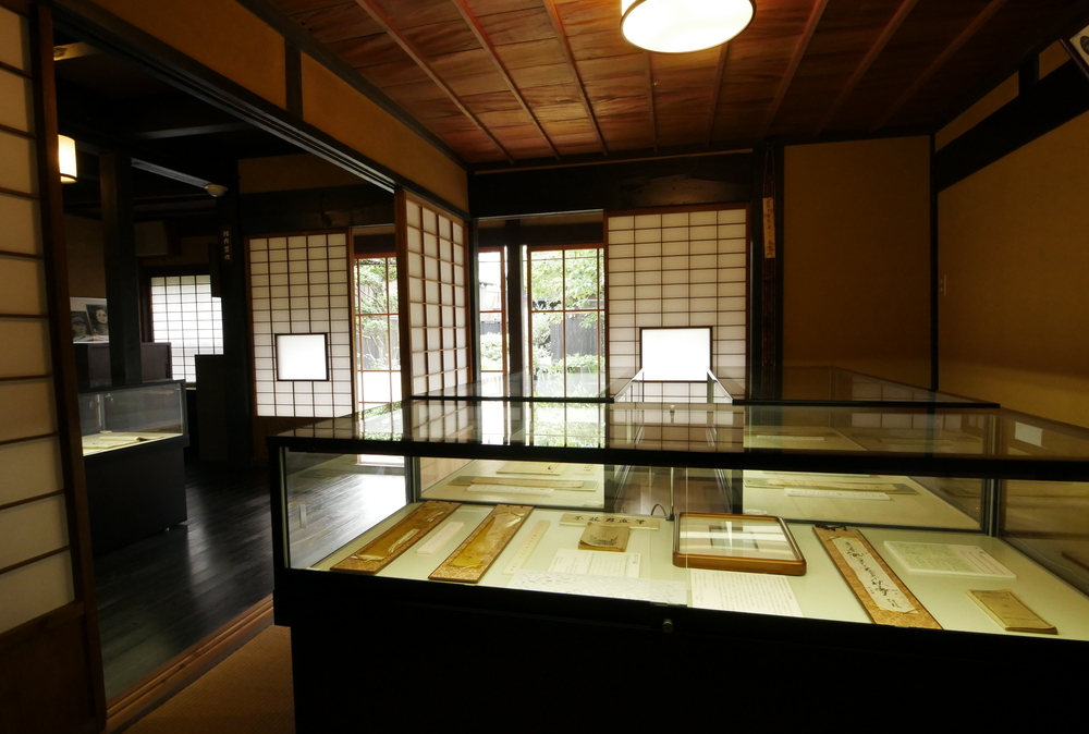 �s��j�L�O�فb���ۊX���̒����݁i���Q�����쒬�j
