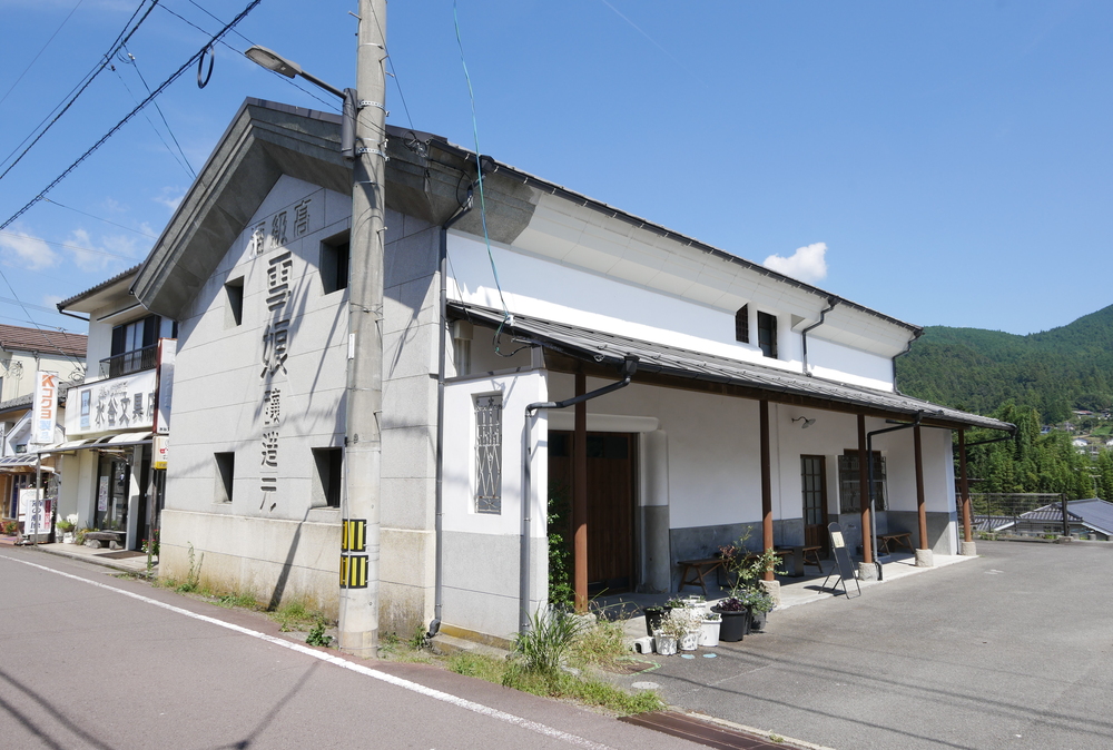雪娘|久万の町並み(愛媛県久万高原町)