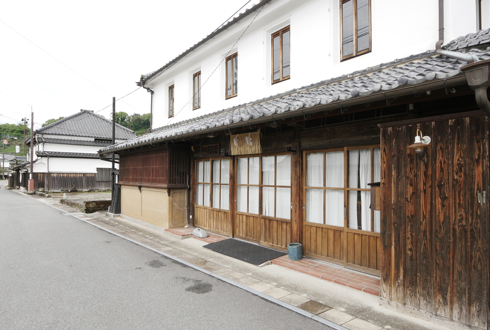 松合土蔵白壁の町並み(熊本県宇城市)